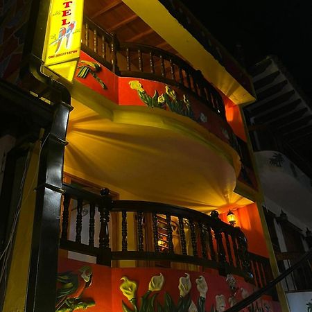 Hotel Las Guacamayas Guatapé Eksteriør billede
