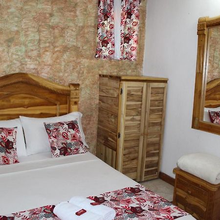 Hotel Las Guacamayas Guatapé Eksteriør billede