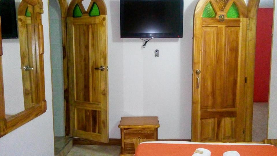 Hotel Las Guacamayas Guatapé Eksteriør billede