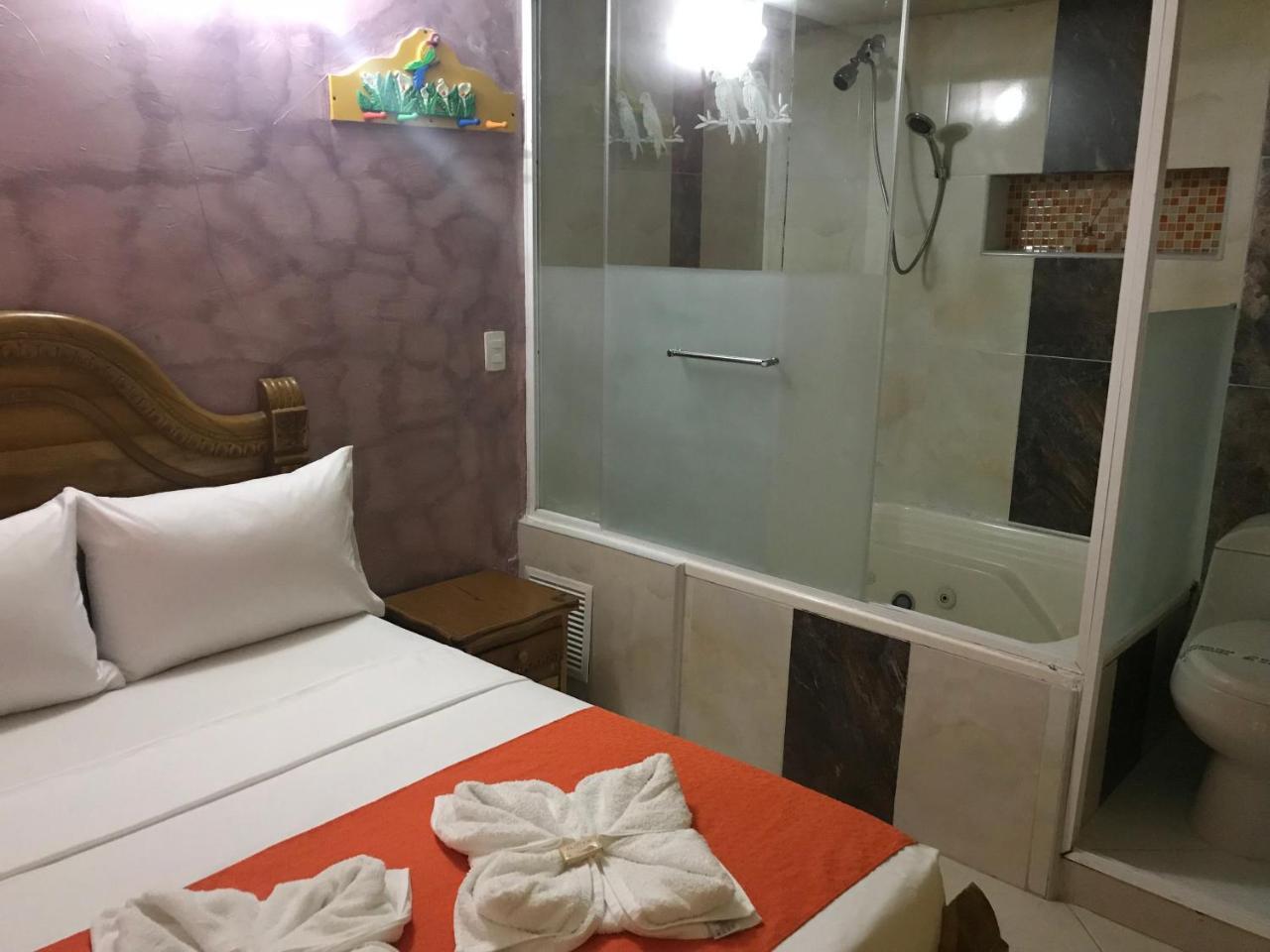 Hotel Las Guacamayas Guatapé Eksteriør billede