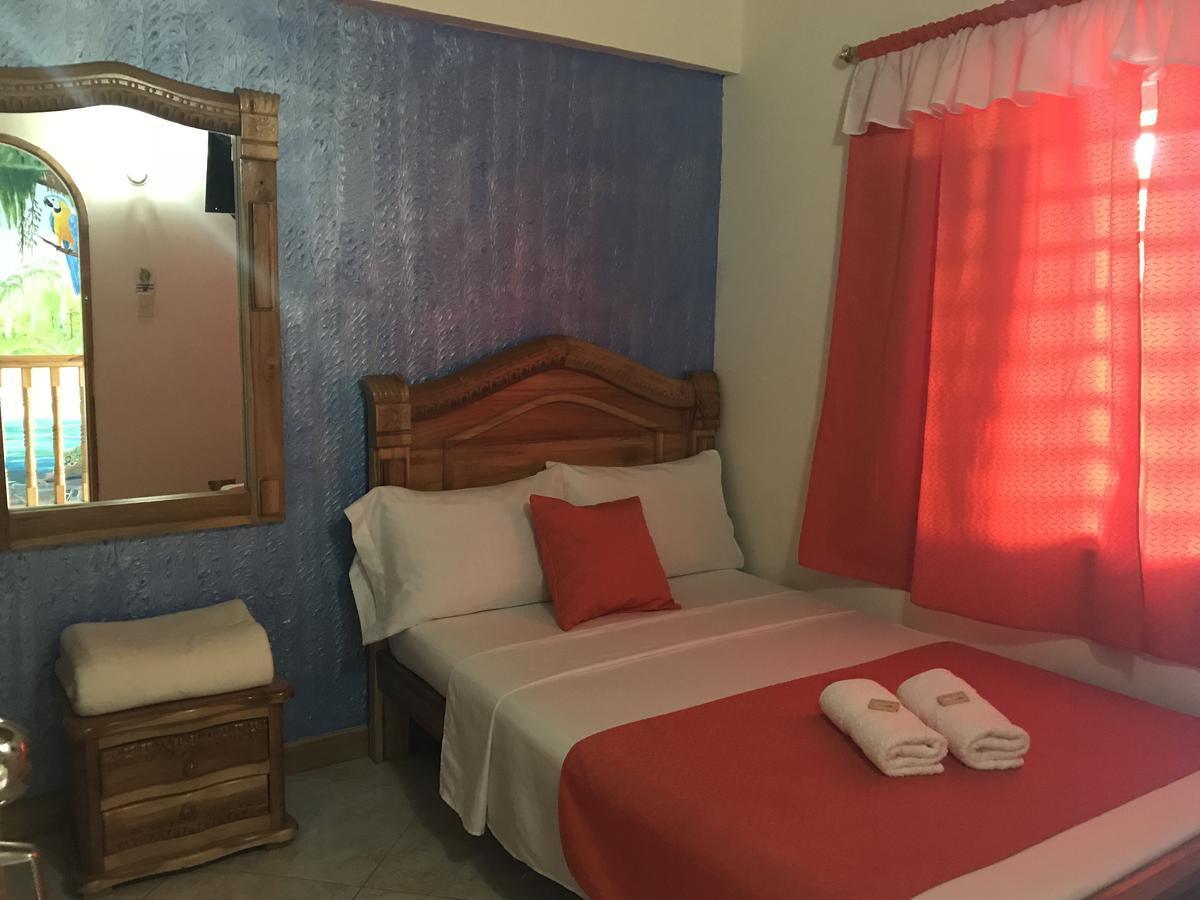 Hotel Las Guacamayas Guatapé Eksteriør billede