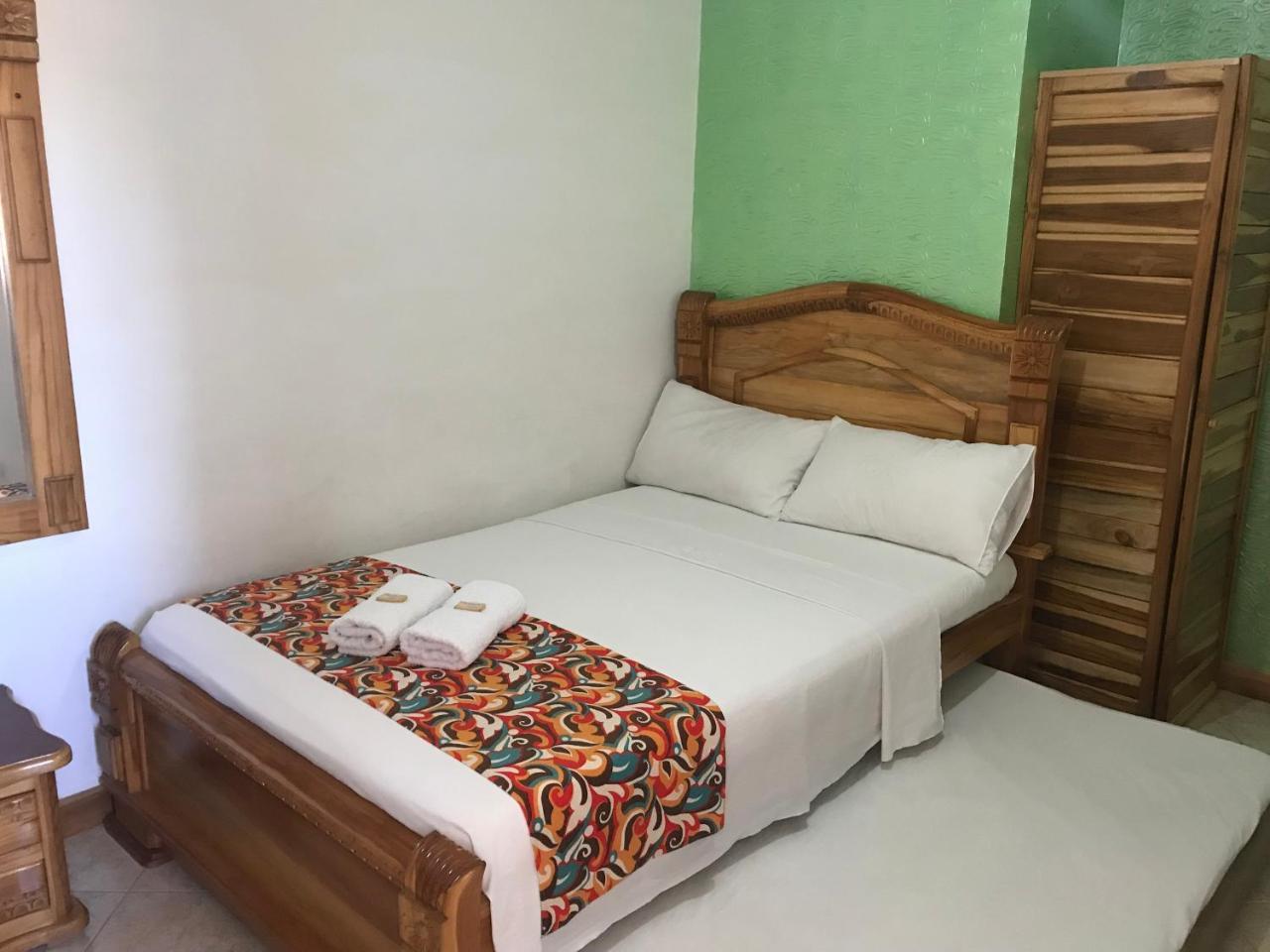 Hotel Las Guacamayas Guatapé Eksteriør billede