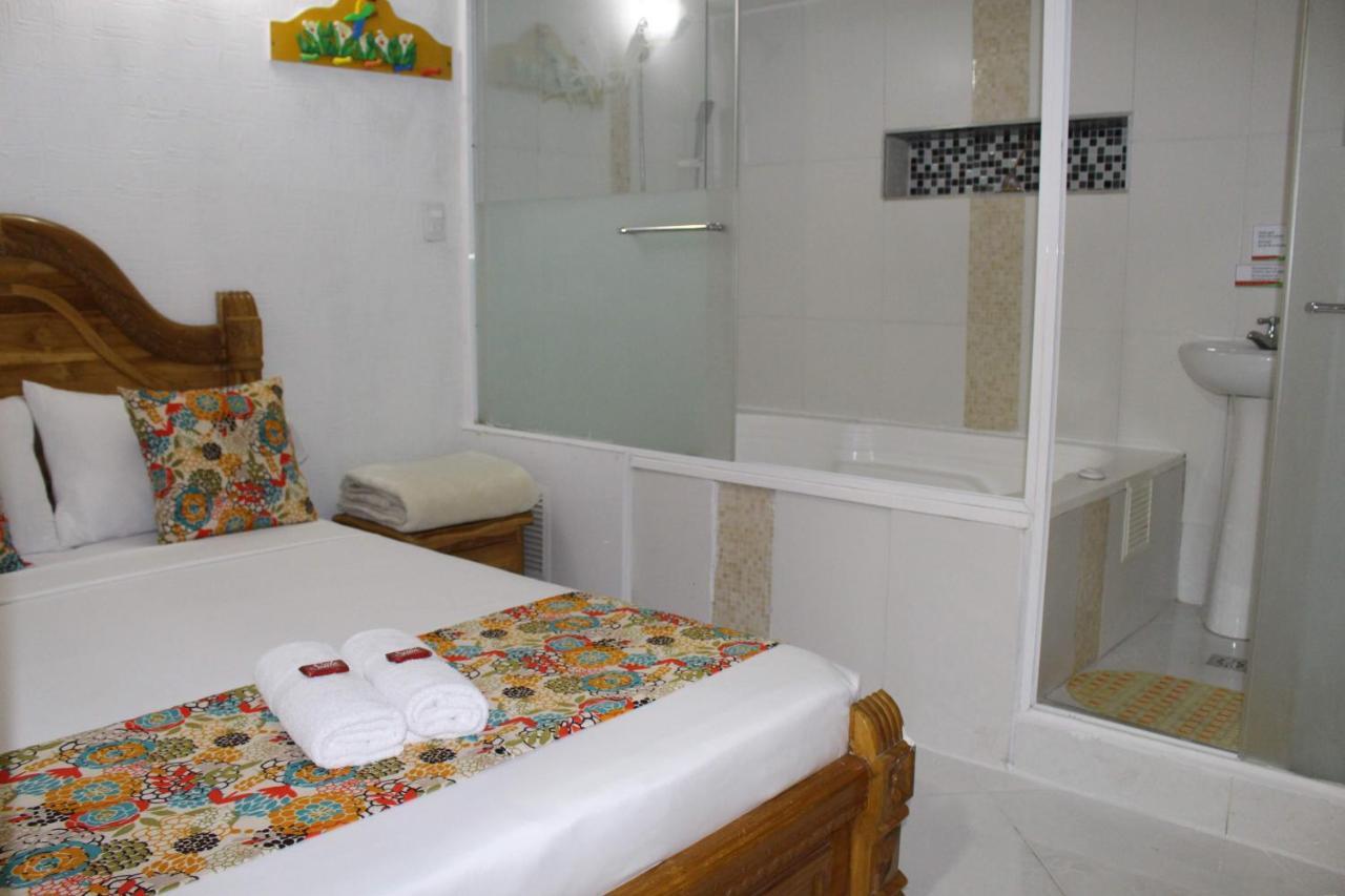 Hotel Las Guacamayas Guatapé Eksteriør billede
